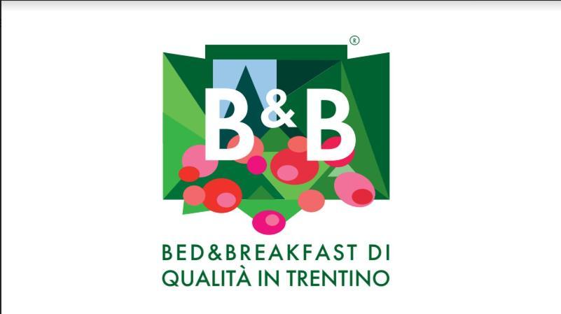 B&B Haus Senter Trambileno Exterior foto